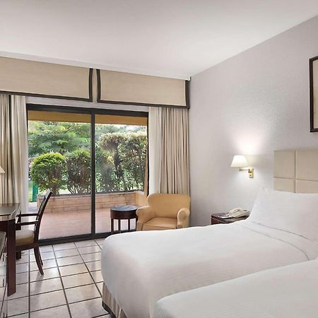 Hilton Cairo Heliopolis Hotel Exterior photo