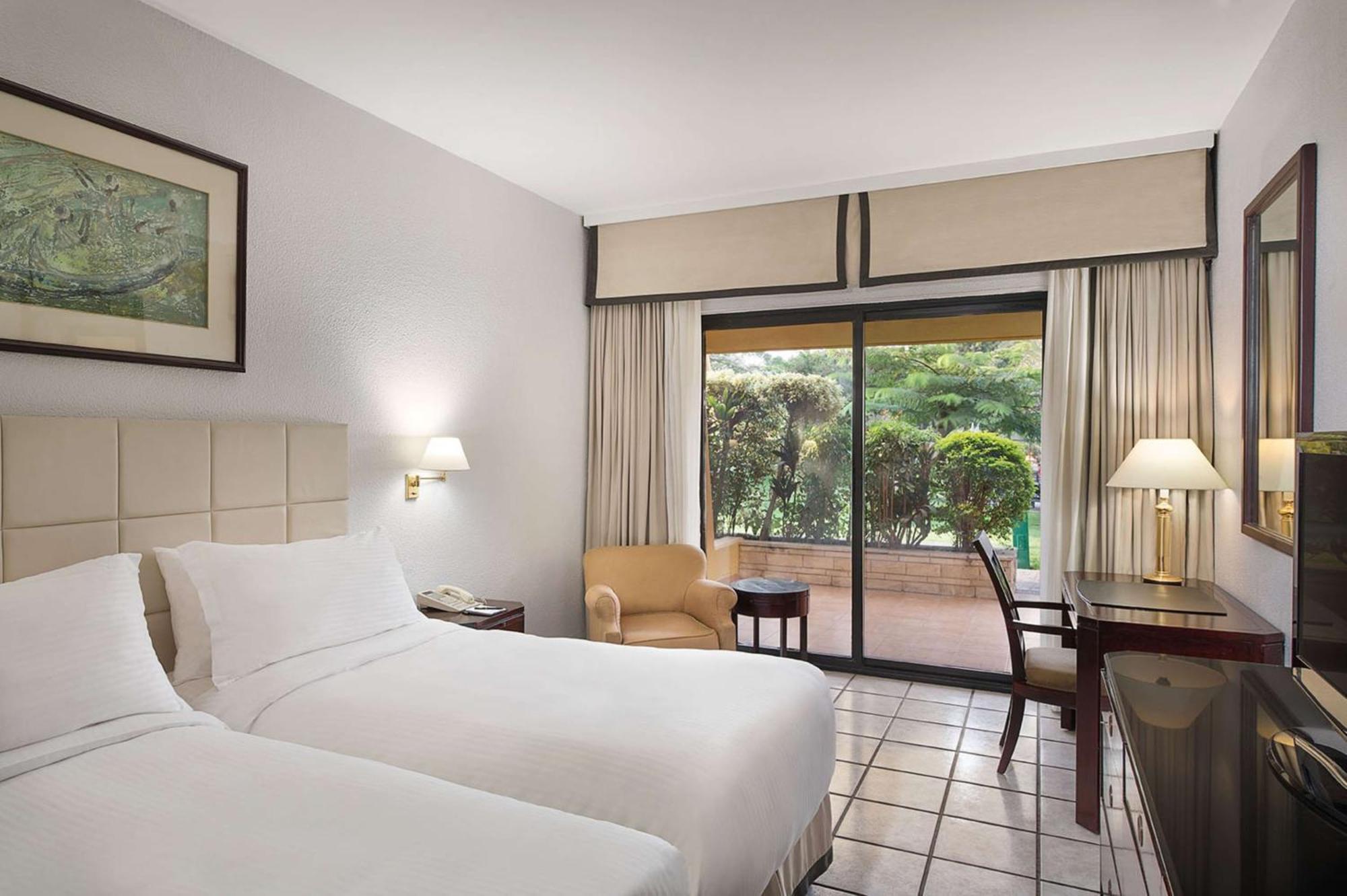 Hilton Cairo Heliopolis Hotel Exterior photo